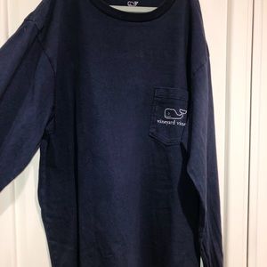 navy vineyard vines tee
